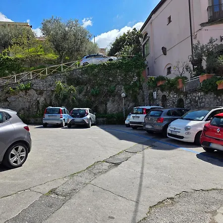 The Granpa's House. Casa In Penisola Sorrentina شقة